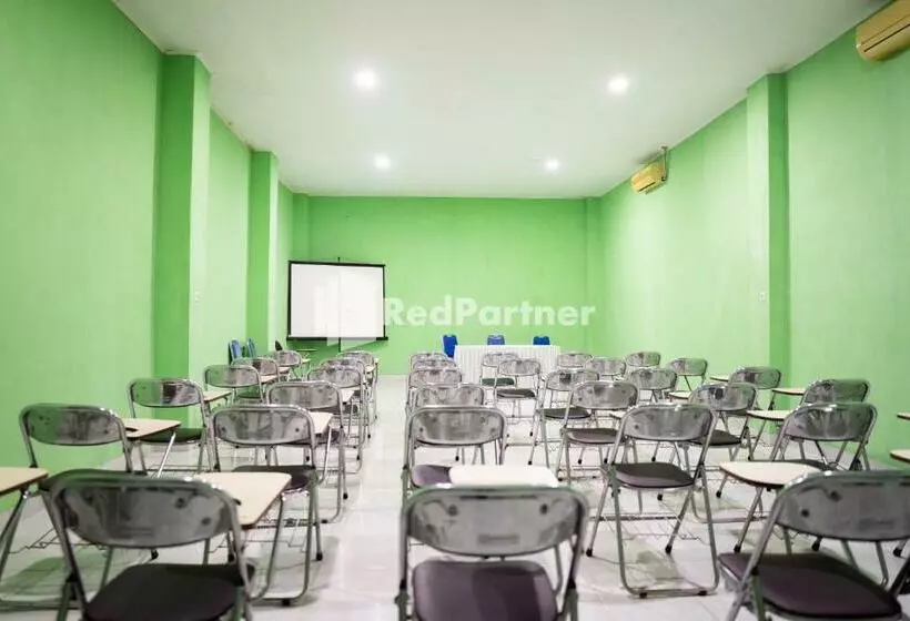 ホテル Ratu Ayu 2 Lampung Mitra Reddoorz