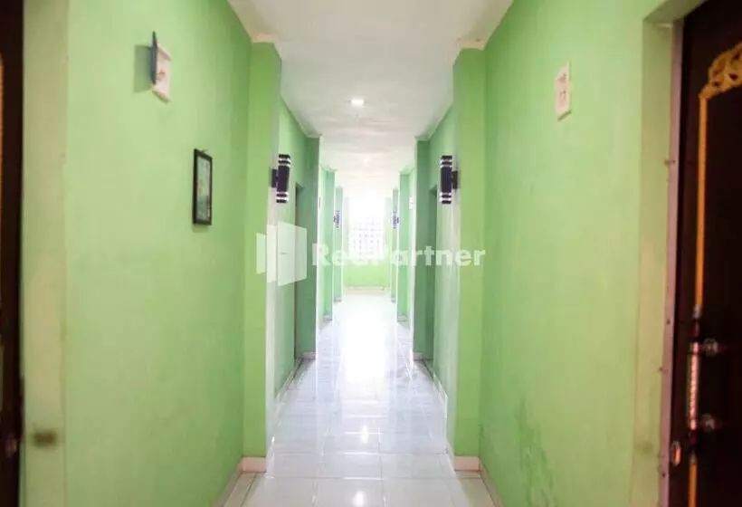 ホテル Ratu Ayu 2 Lampung Mitra Reddoorz