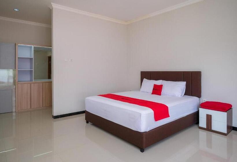 Otel Reddoorz Syariah Near Solo Paragon Mall 2
