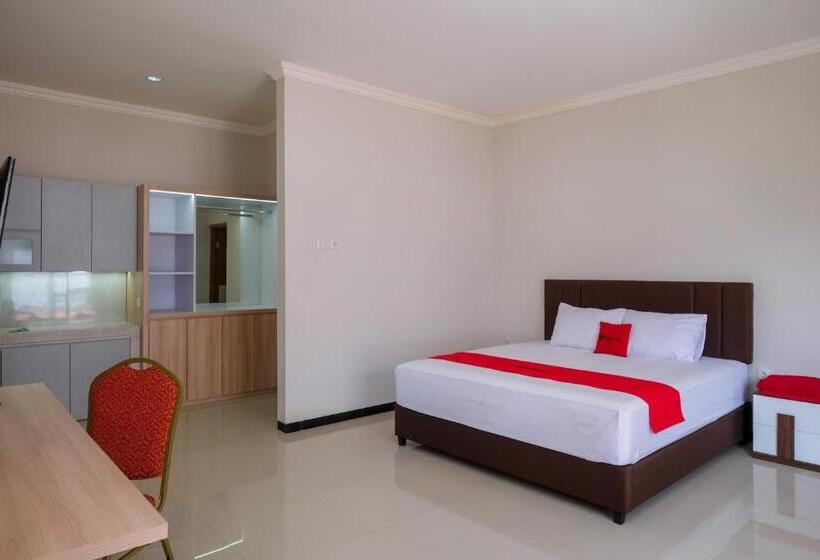 Otel Reddoorz Syariah Near Solo Paragon Mall 2