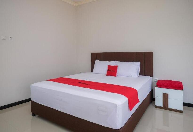 Otel Reddoorz Syariah Near Solo Paragon Mall 2