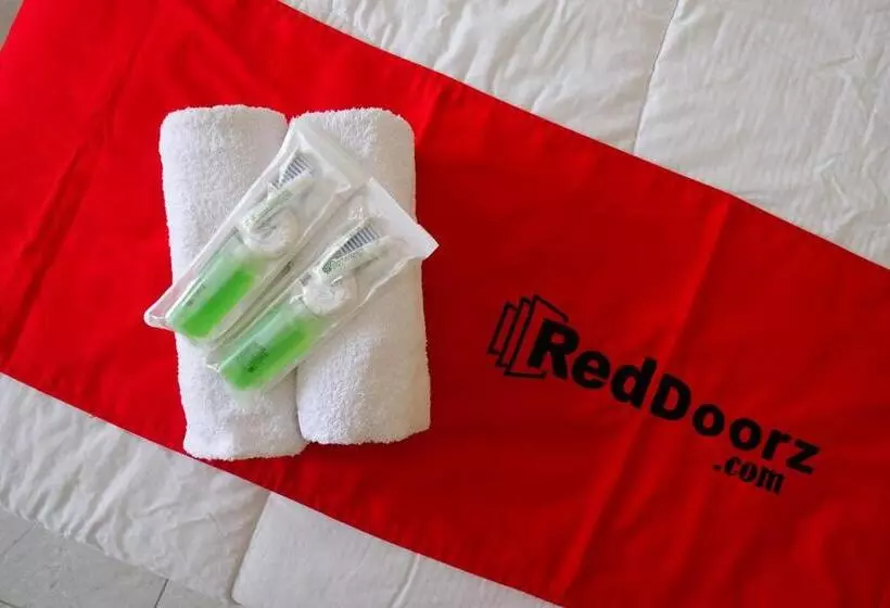 Hotelli Reddoorz Syariah Near Taman Rekreasi Kalianget Wonosobo