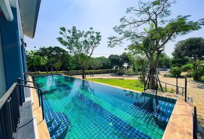 Hotelli Seattle Samaesarn Resort