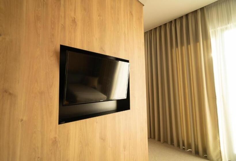 فندق Shambala Wellness Club