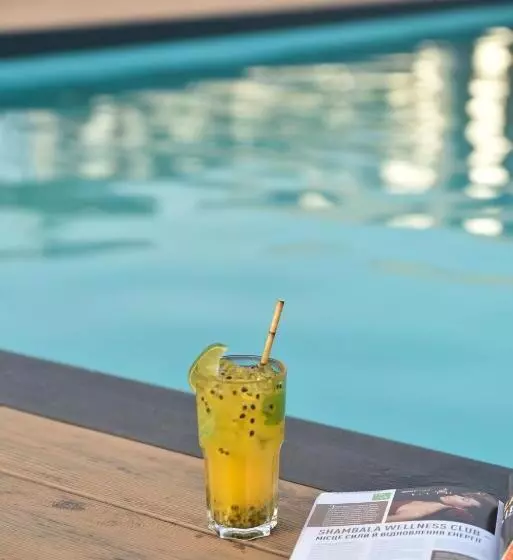 ホテル Shambala Wellness Club