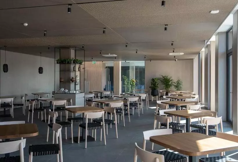 ホテル Shambala Wellness Club