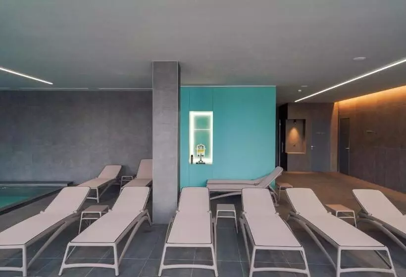 ホテル Shambala Wellness Club