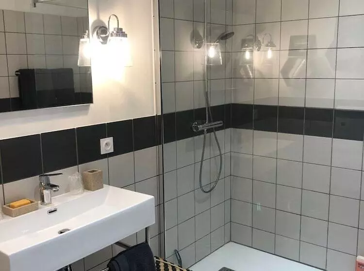 Majatalo Château De Charmeil  Vichy Chambres D Hôtes