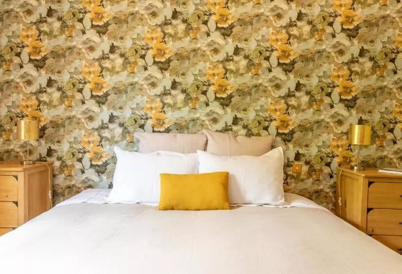 Majatalo Château De Charmeil  Vichy Chambres D Hôtes