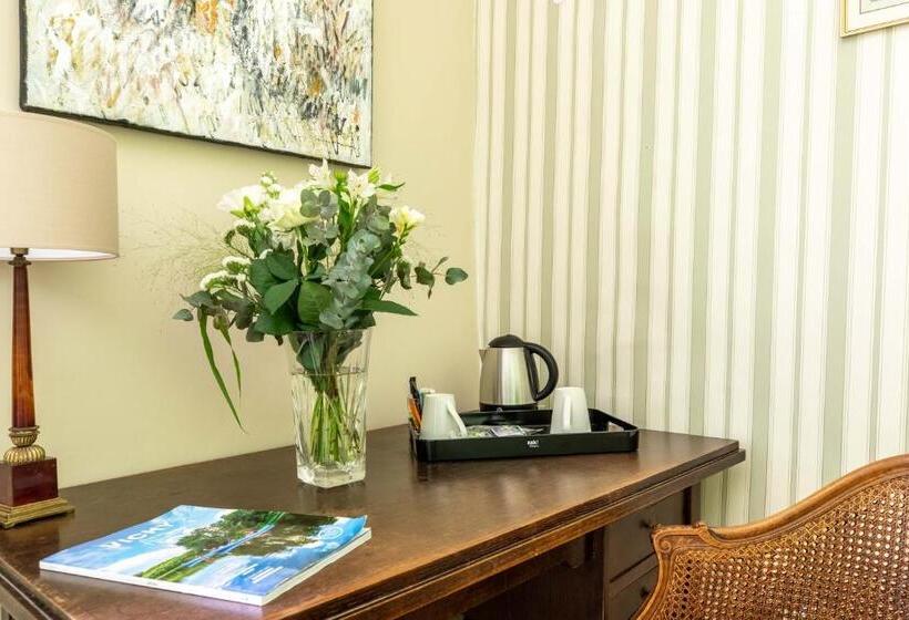 بنسيون Château De Charmeil  Vichy Chambres D Hôtes