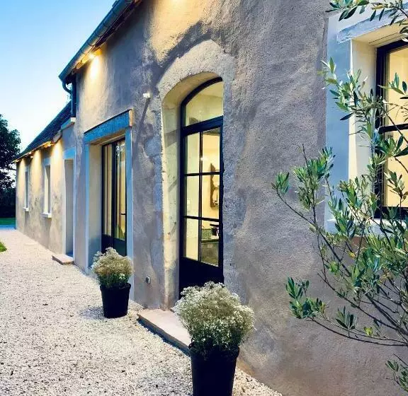 ペンション La Clef Des Champs 61