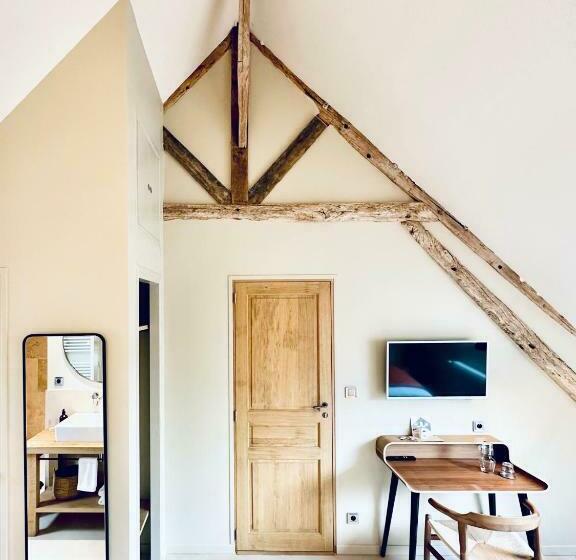 بنسيون La Clef Des Champs 61