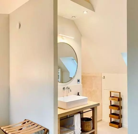 ペンション La Clef Des Champs 61