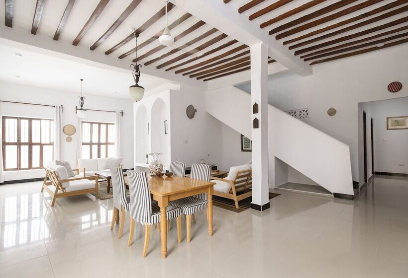 פנסיון Matemwe Rock Villas