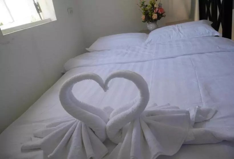 Majatalo Paiberngboc Resort