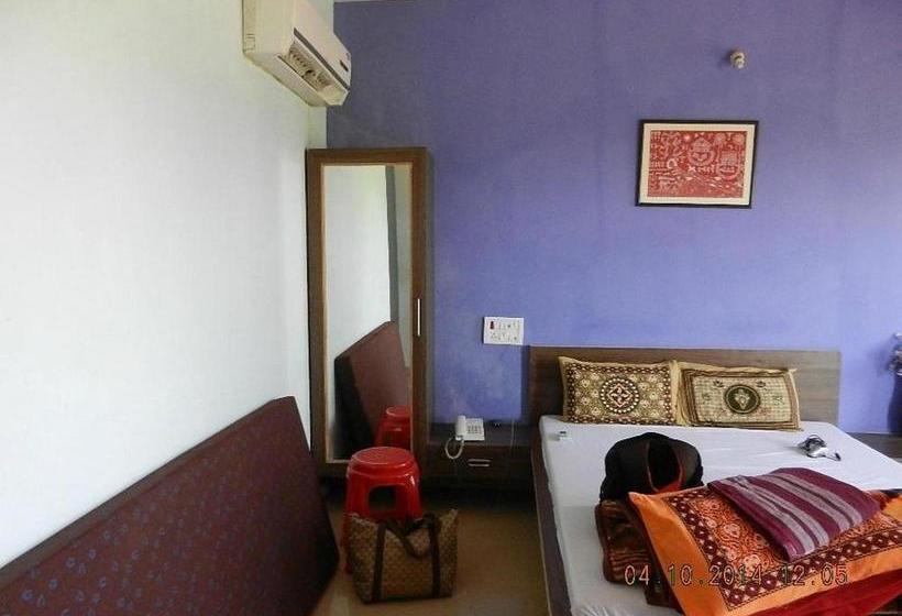 Ss Resort Near Jaysagar Lake