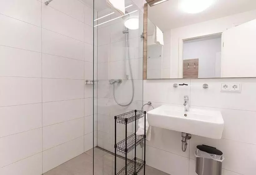 Aparthotel Oberfeld West München, Selbstversorger