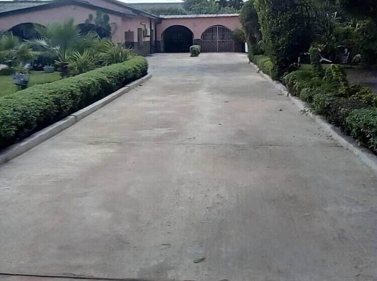 هتل Broken Hill Lodge