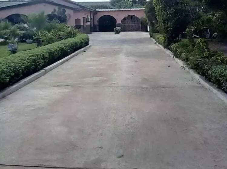 هتل Broken Hill Lodge