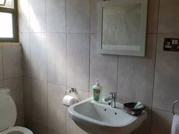 هتل Broken Hill Lodge