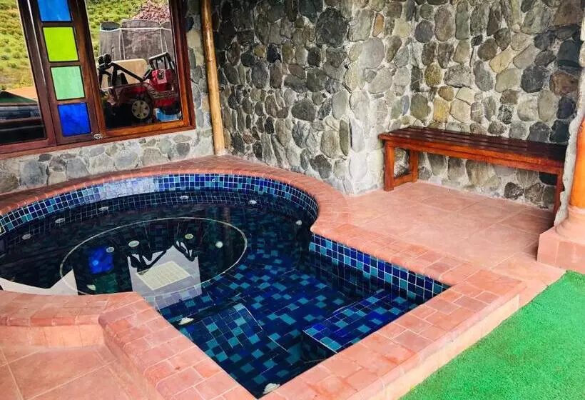 ホテル Castillo De Cascadas Finca