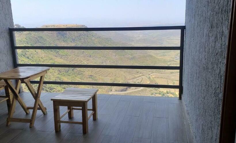 Halle Hotel Lalibela