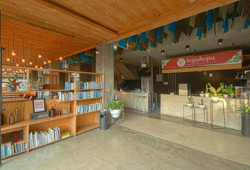 فندق Kupu Kupu Lembang