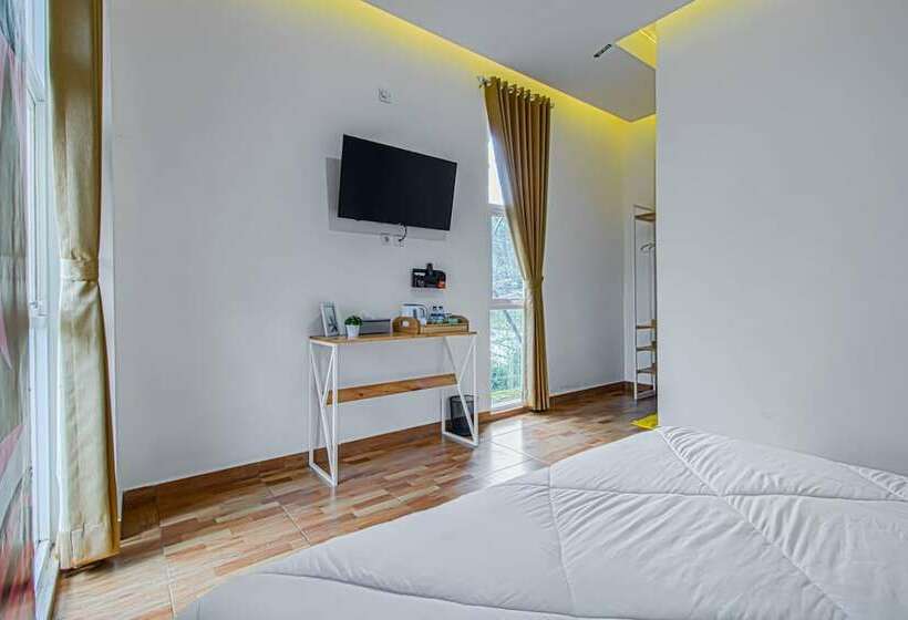 فندق Kupu Kupu Lembang