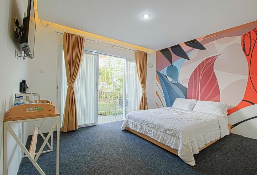 فندق Kupu Kupu Lembang