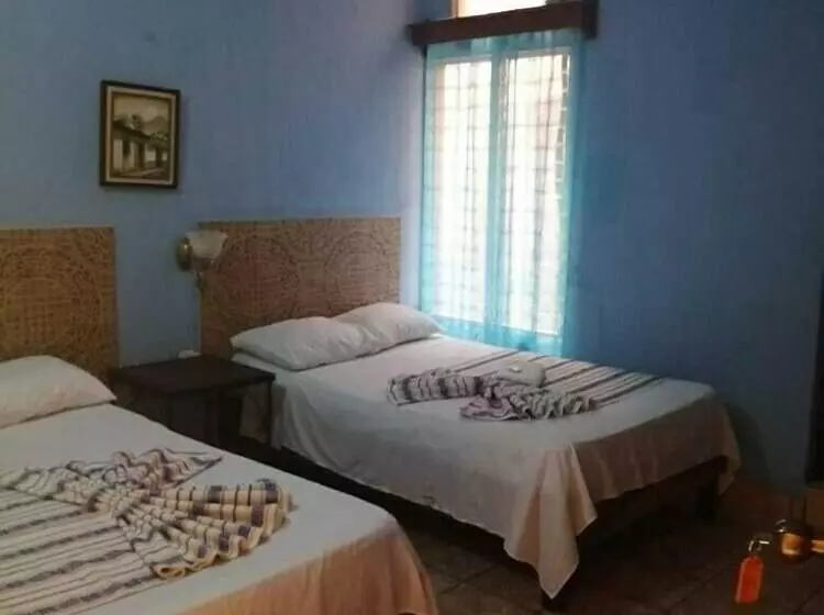 هتل La Estancia