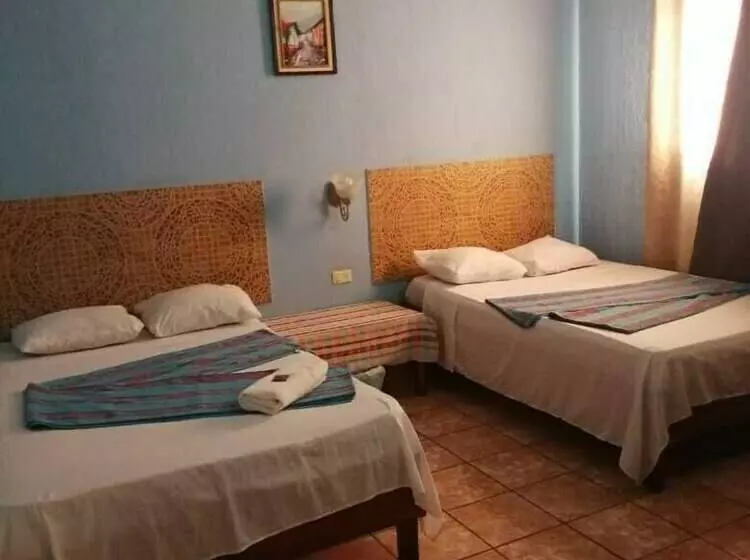 هتل La Estancia