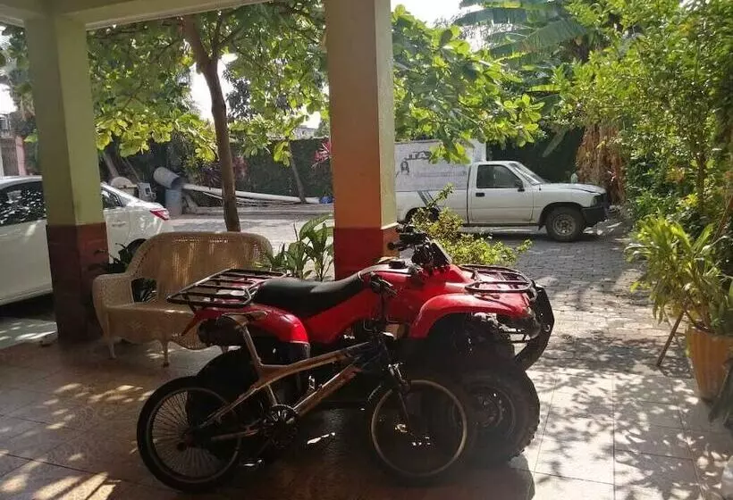 هتل La Estancia
