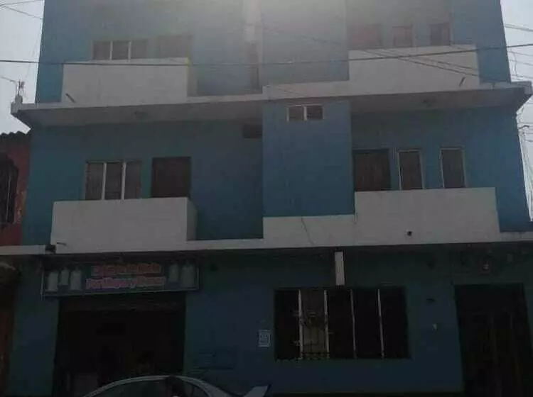 هتل La Estancia