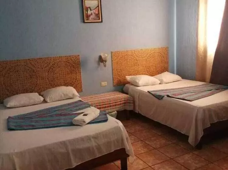 هتل La Estancia