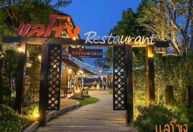 Hotelli Laekhong River Resort