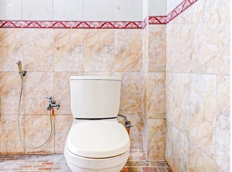 בית מלון כפרי Oyo 90621 Pondok 23