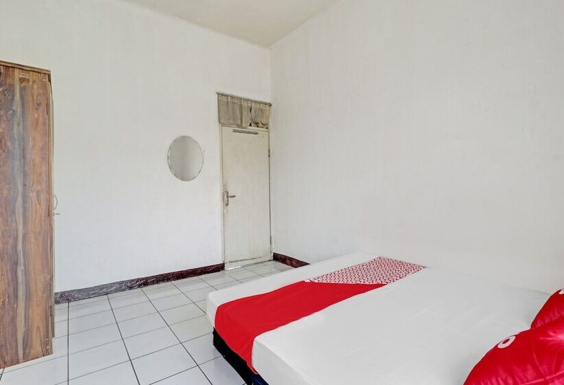 בית מלון כפרי Oyo 90621 Pondok 23