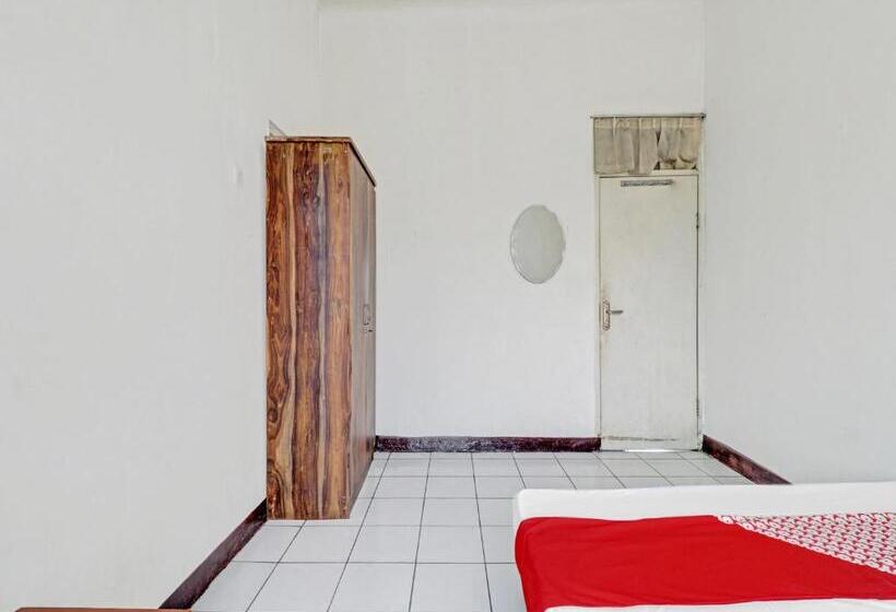 בית מלון כפרי Oyo 90621 Pondok 23