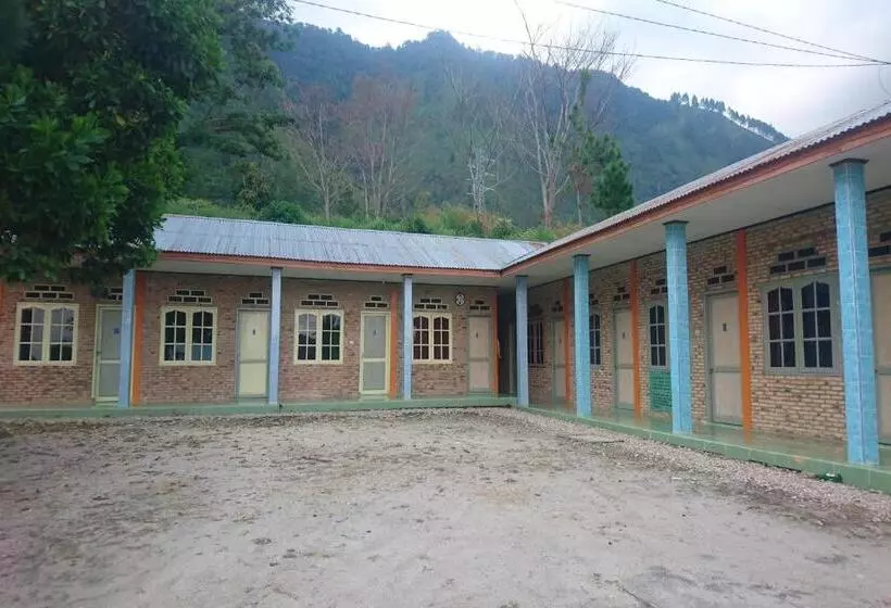 Hotelli Penginapan Rindu Alam Soala Gogo