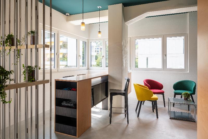 Otel Riva Rooms & Studios   Check In 24hr