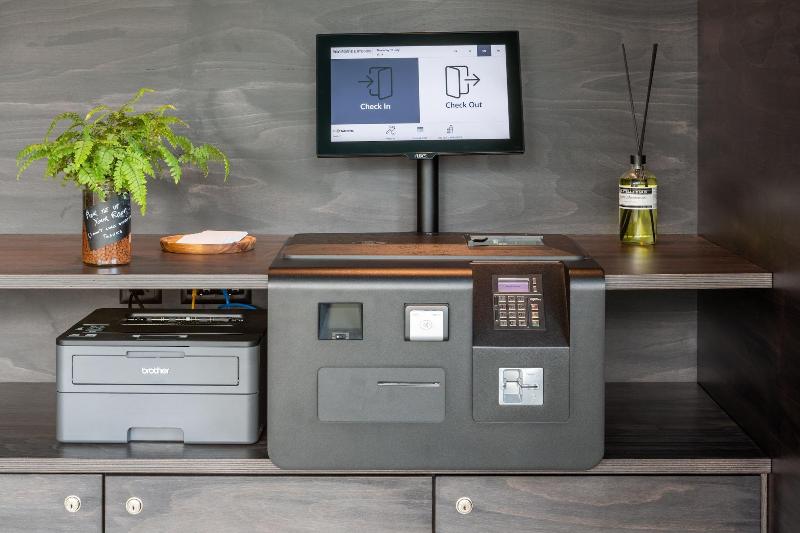 Otel Riva Rooms & Studios   Check In 24hr