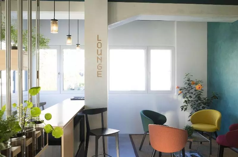 ホテル Riva Rooms & Studios Check In 24hr