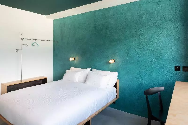 ホテル Riva Rooms & Studios Check In 24hr