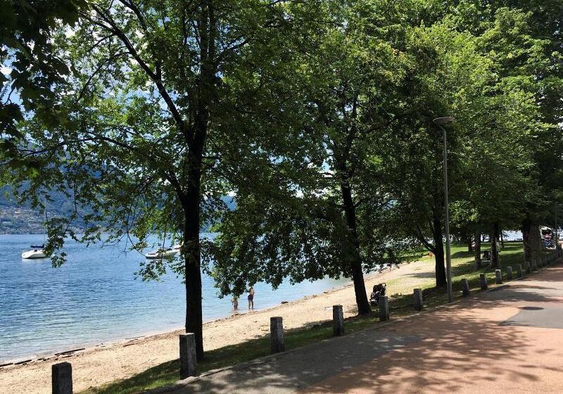 Otel Riva Rooms & Studios   Check In 24hr