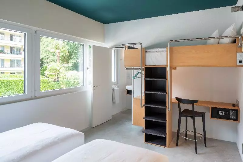 ホテル Riva Rooms & Studios Check In 24hr