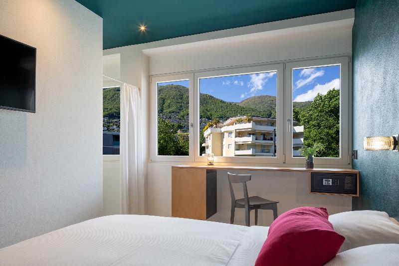 Otel Riva Rooms & Studios   Check In 24hr