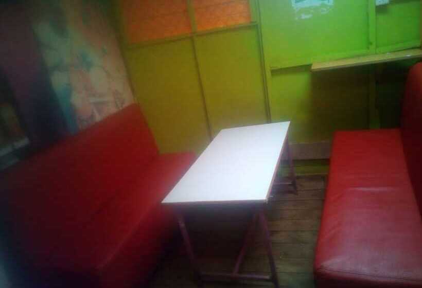 هتل Roadside Inn Restaurant