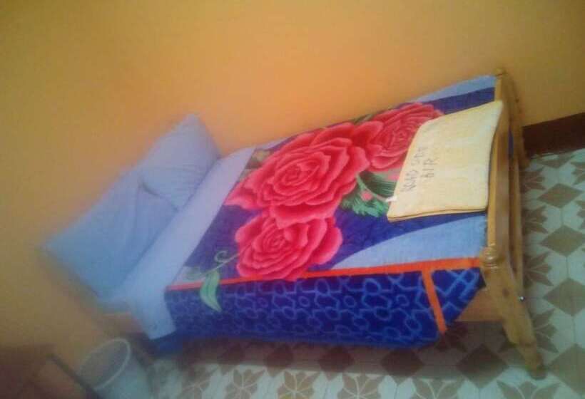 هتل Roadside Inn Restaurant