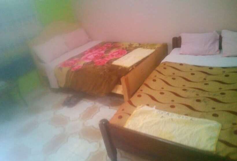 هتل Roadside Inn Restaurant