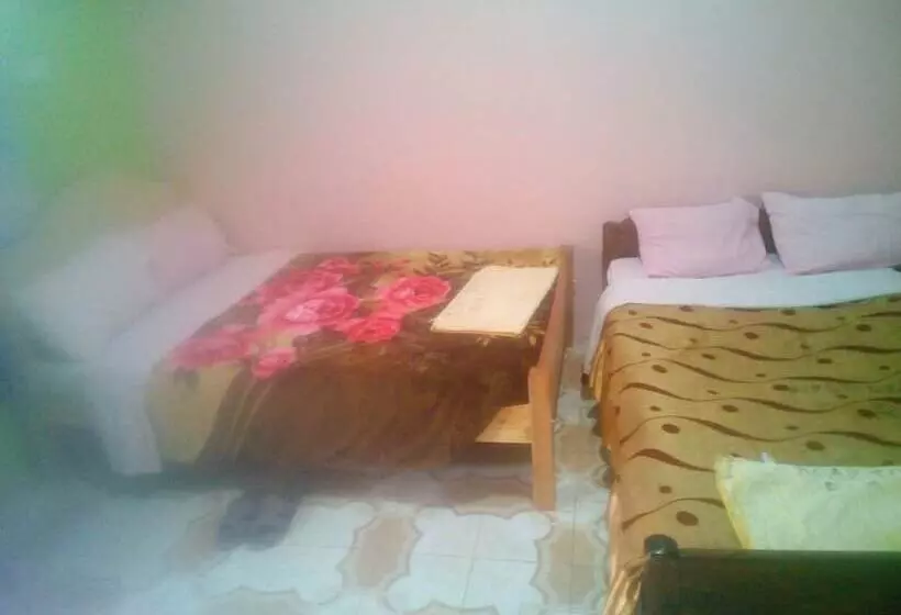 هتل Roadside Inn Restaurant